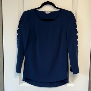 AKRIS PUNTO BLUE 3/4 SLEEVE PONTE CUT OUT DETAIL Top WOMENS SZ 2 Quiet Luxury